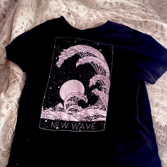 black n white “new wave” shirt (never worn) - Picture 2 of 2
